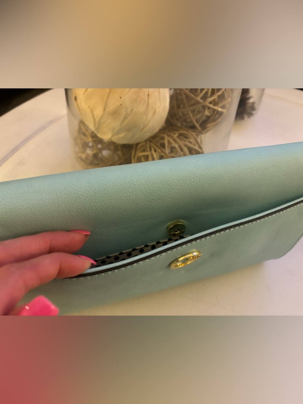 Gianni Bini Mint Green Scalloped Envelope Clutch - Picture 3 of 4